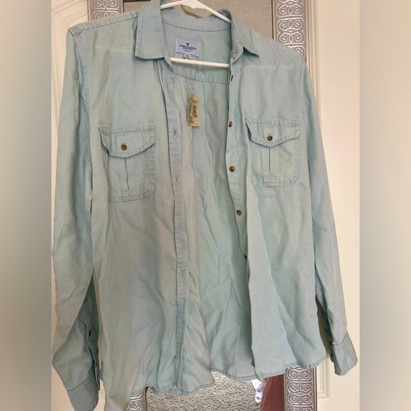American Eagle Outfitters Light Blue Button Up Shirt - Picture 1 of 3